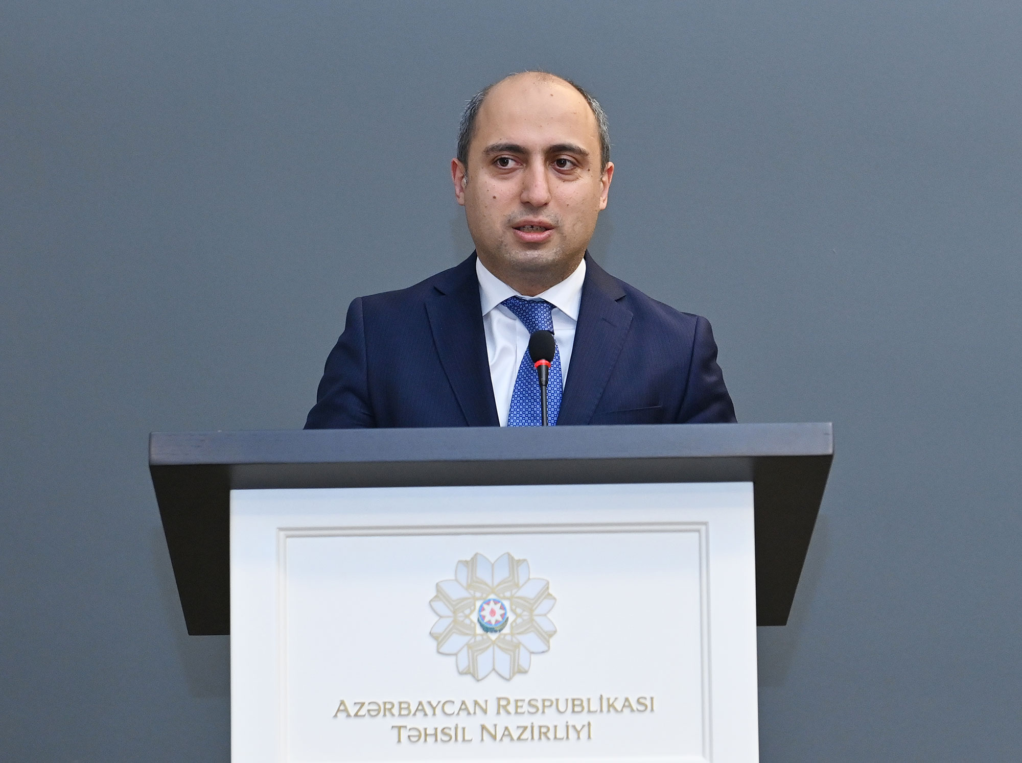 Universitet əməkdaşlarına dövlət təltifləri təqdim edilib