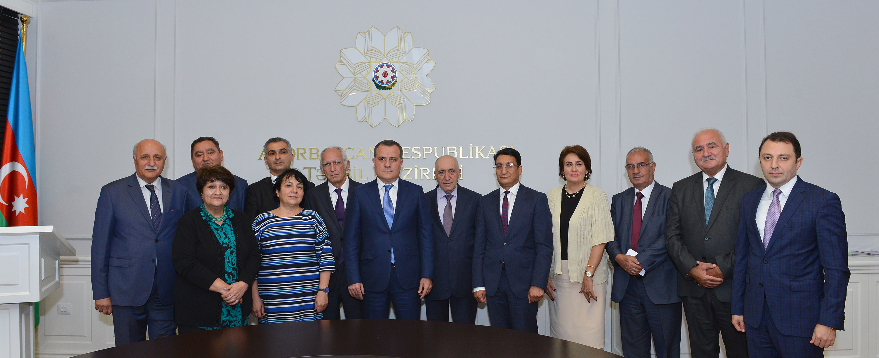 Təhsil naziri İctimai Şuranın üzvləri ilə görüşüb