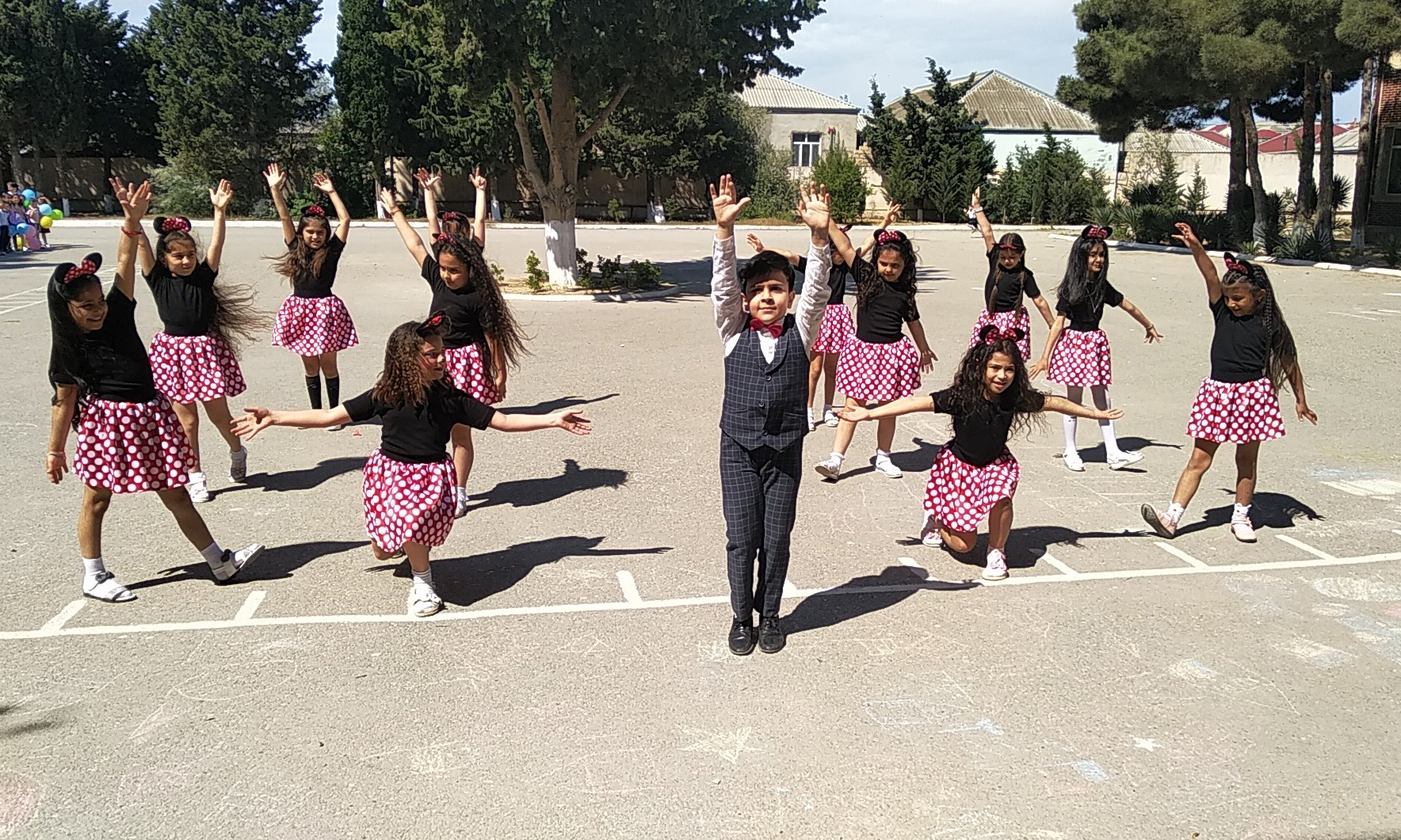 Məktəblərdə Uşaqların Beynəlxalq Müdafiəsi Günü qeyd olunub