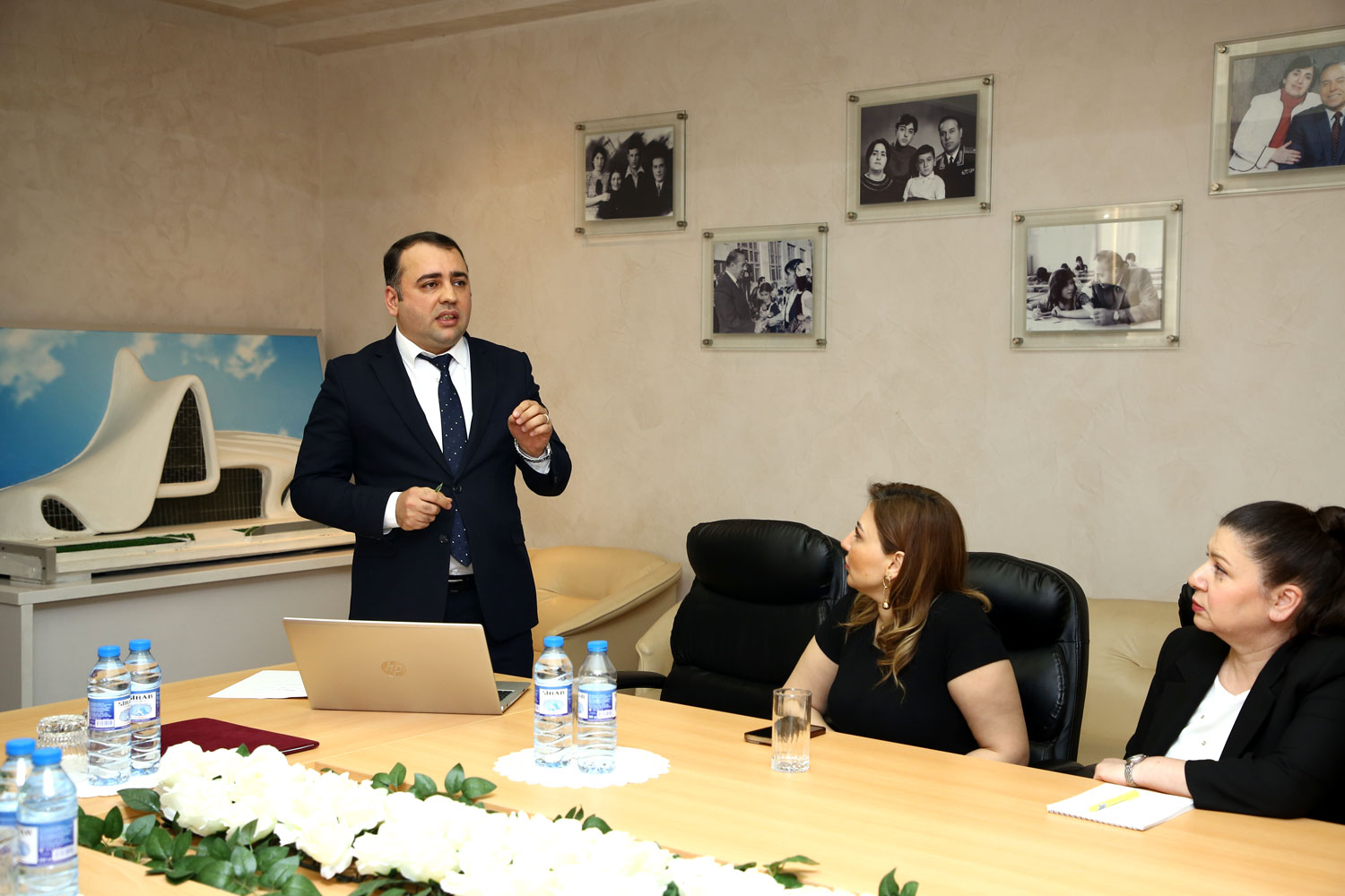 Müasir metodik xidmətin təşkili müzakirə olunub