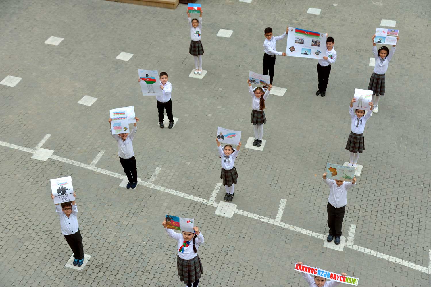 Şagirdlərdən əsgərlərə dəstək aksiyaları