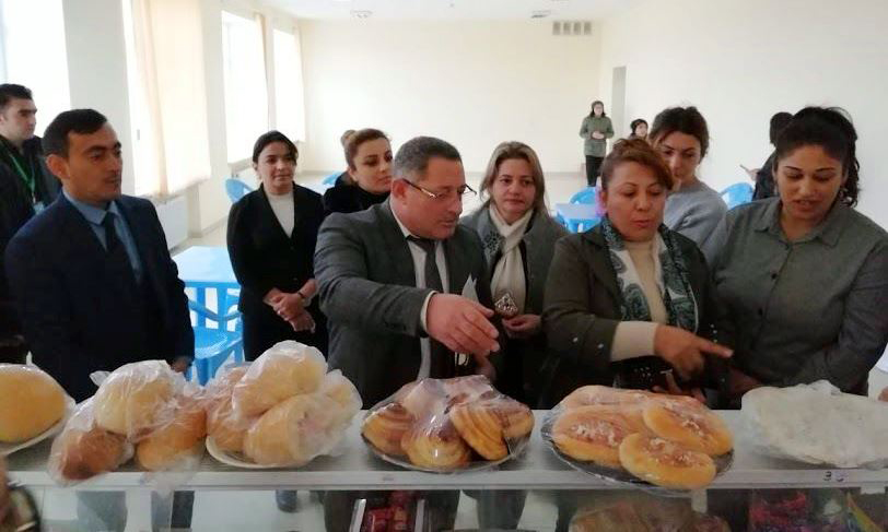 Valideynlər təhsil müəssisələrində