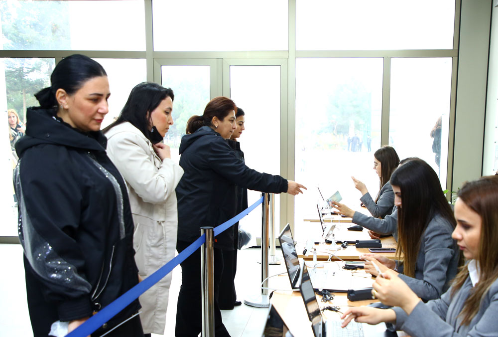 Direktor müavinlərinin işə qəbulu üzrə test imtahanı davam edir