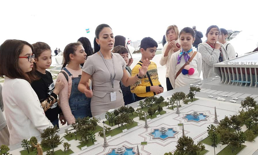 Payız tətili müddətində məktəblilərin ekskursiyaları