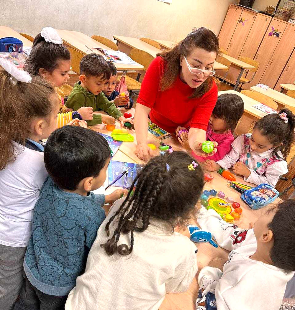 Məktəbəhazırlıq qruplarına 2 212 resurs dəst paylanır