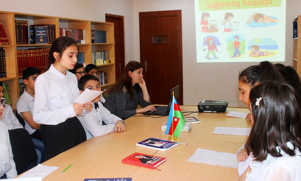 Təhsil müəssisələrində “İnsan hüquqları aylığı”