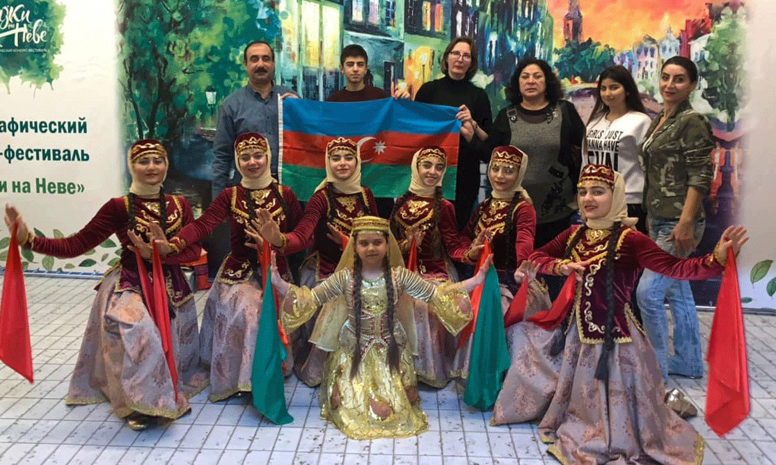 Paytaxt məktəbliləri beynəlxalq festivalda yer tutub