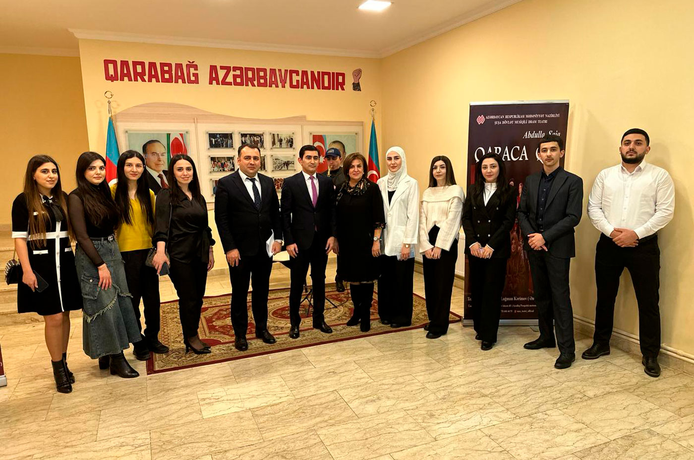 Gənc müəllimlər növbəti dəfə teatr tamaşalarında
