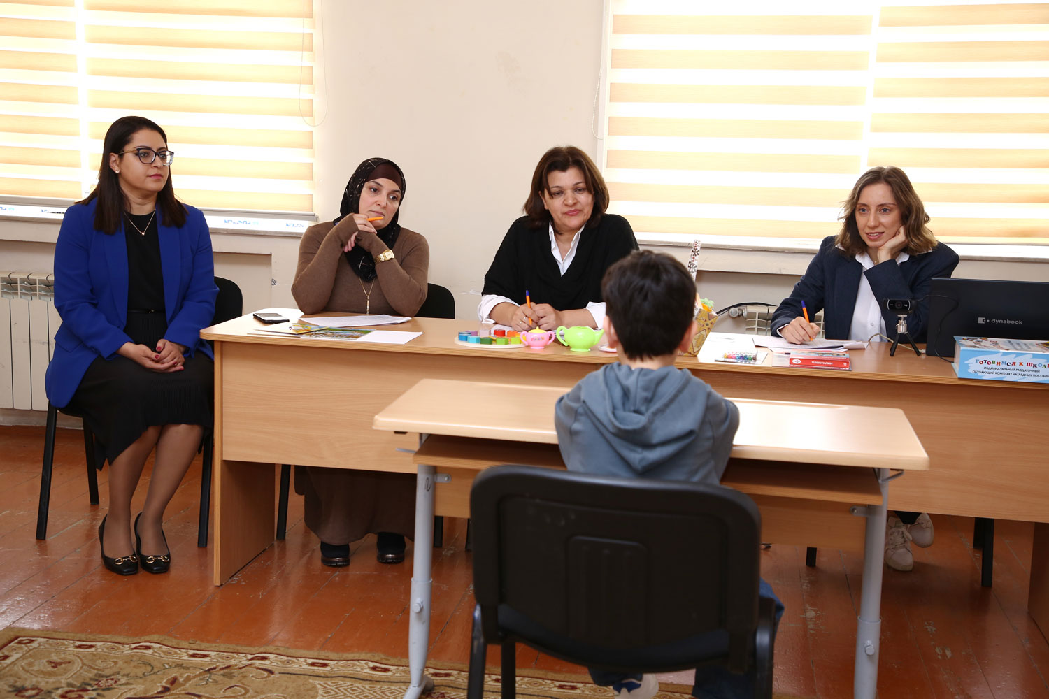 Müsahibələr davam edir