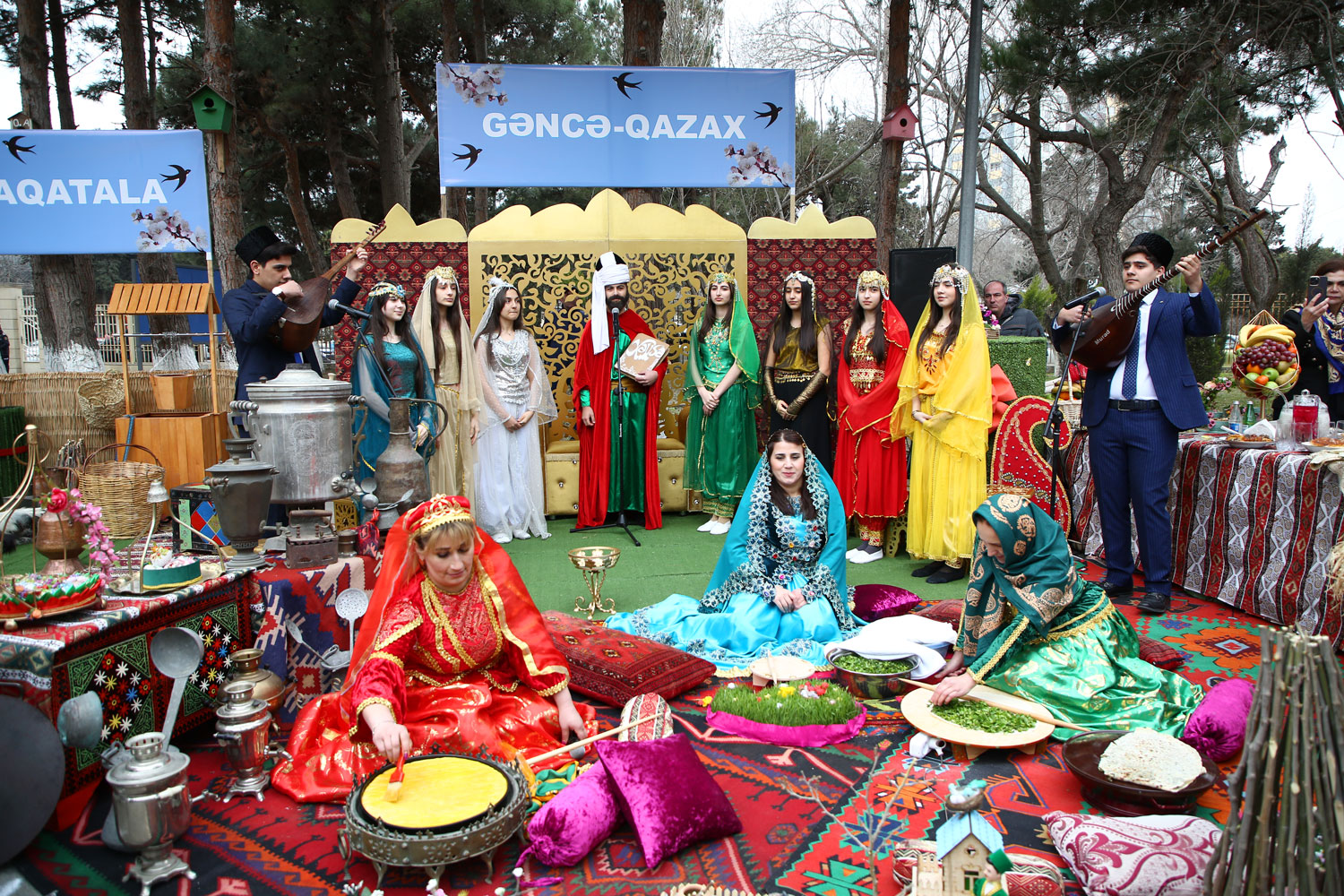 Məktəblilərdən möhtəşəm Novruz festivalı