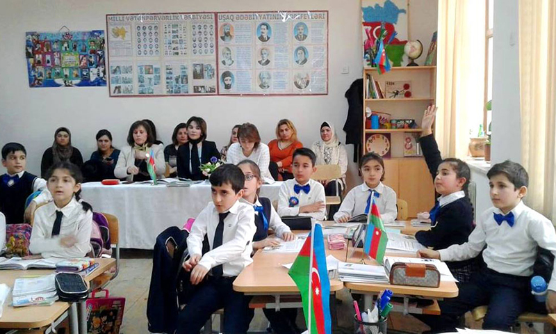Valideynlər təhsil müəssisələrində
