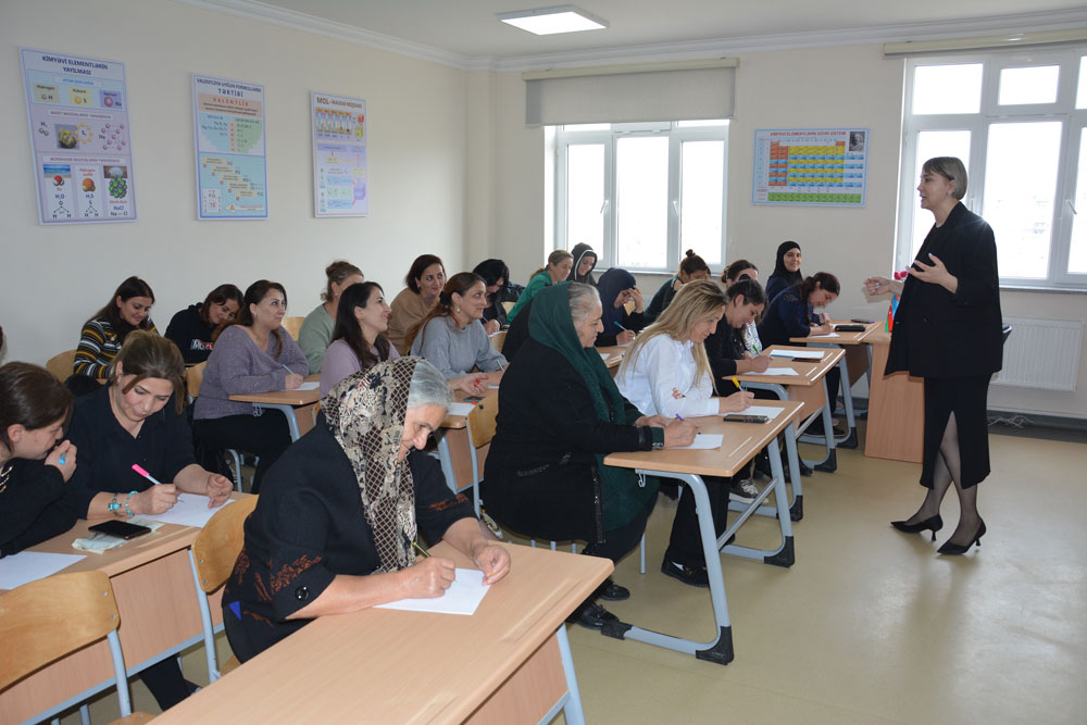 Valideynlər üçün “Payız məktəbi” başa çatıb