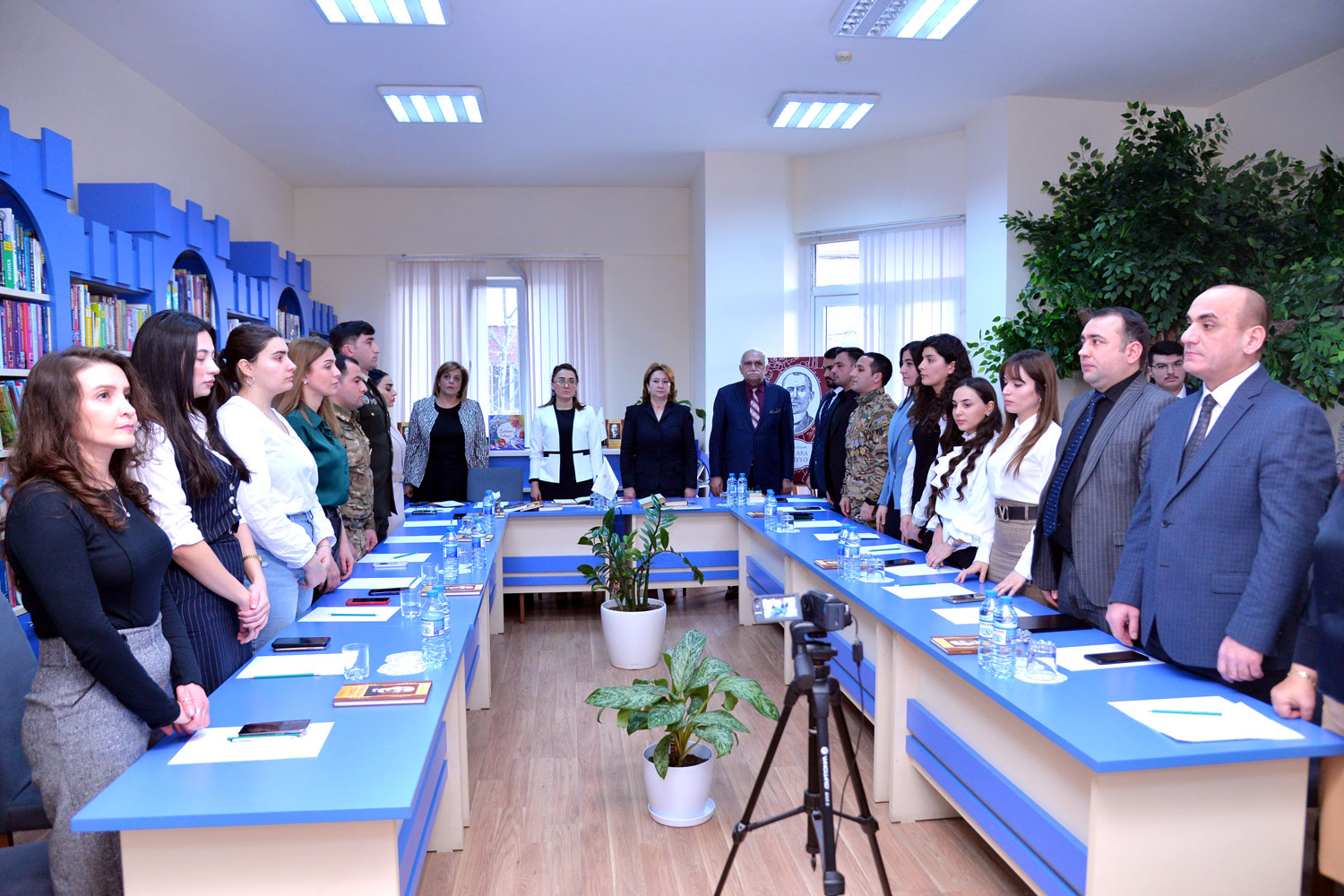 Gənc müəllimlərlə maarifçilik ənənələrinə dair növbəti müzakirə aparılıb