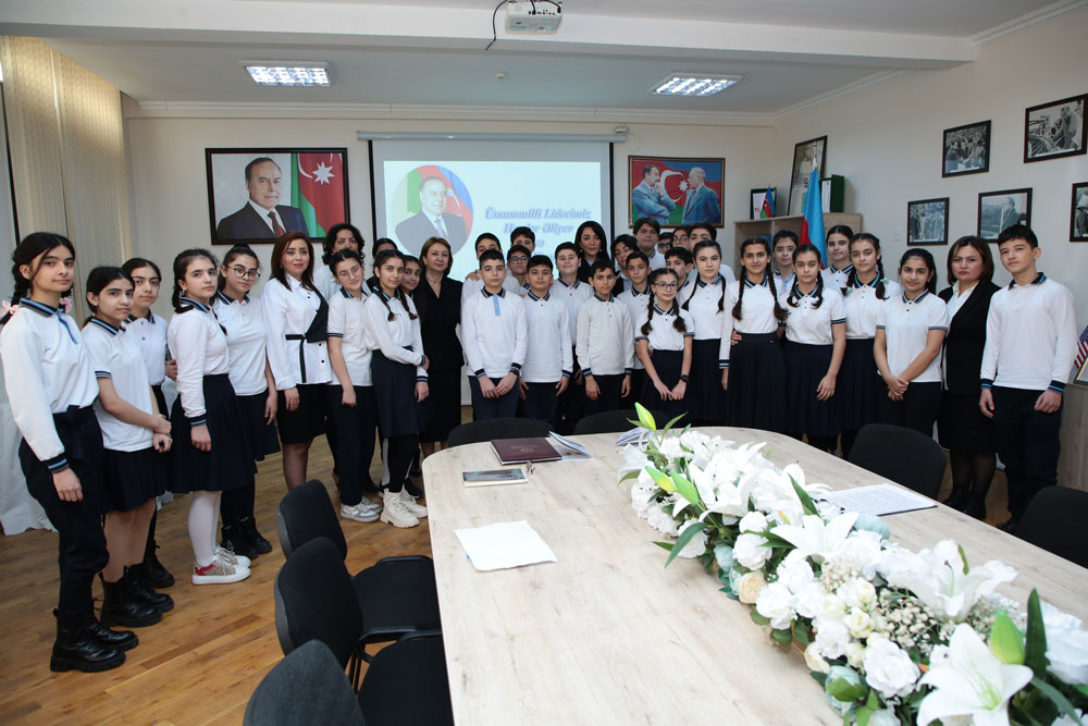“Heydər Əliyev və uşaq hüquqları” mövzusunda görüş