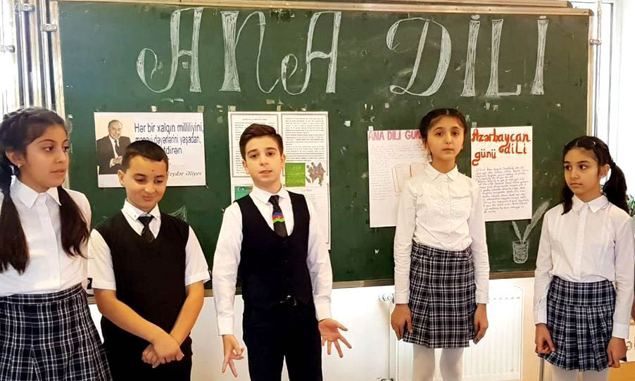 Məktəblərdə Beynəlxalq Ana Dili Günü qeyd olunub