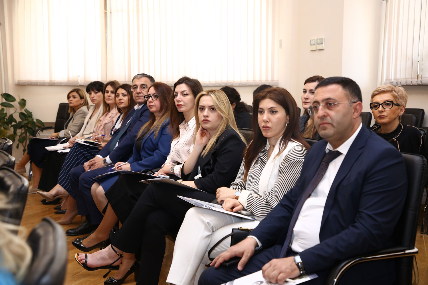 Uşaq hüquqları müzakirə olunub
