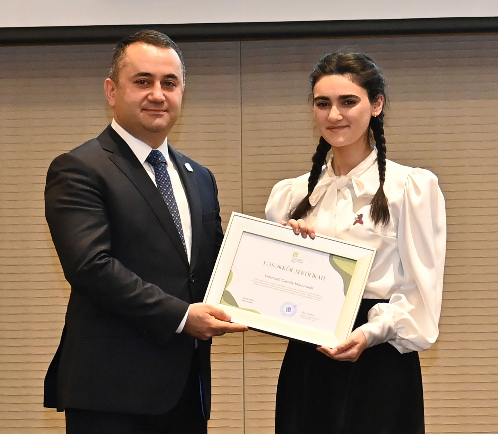 QIZLARIN təhsilinə dəstək