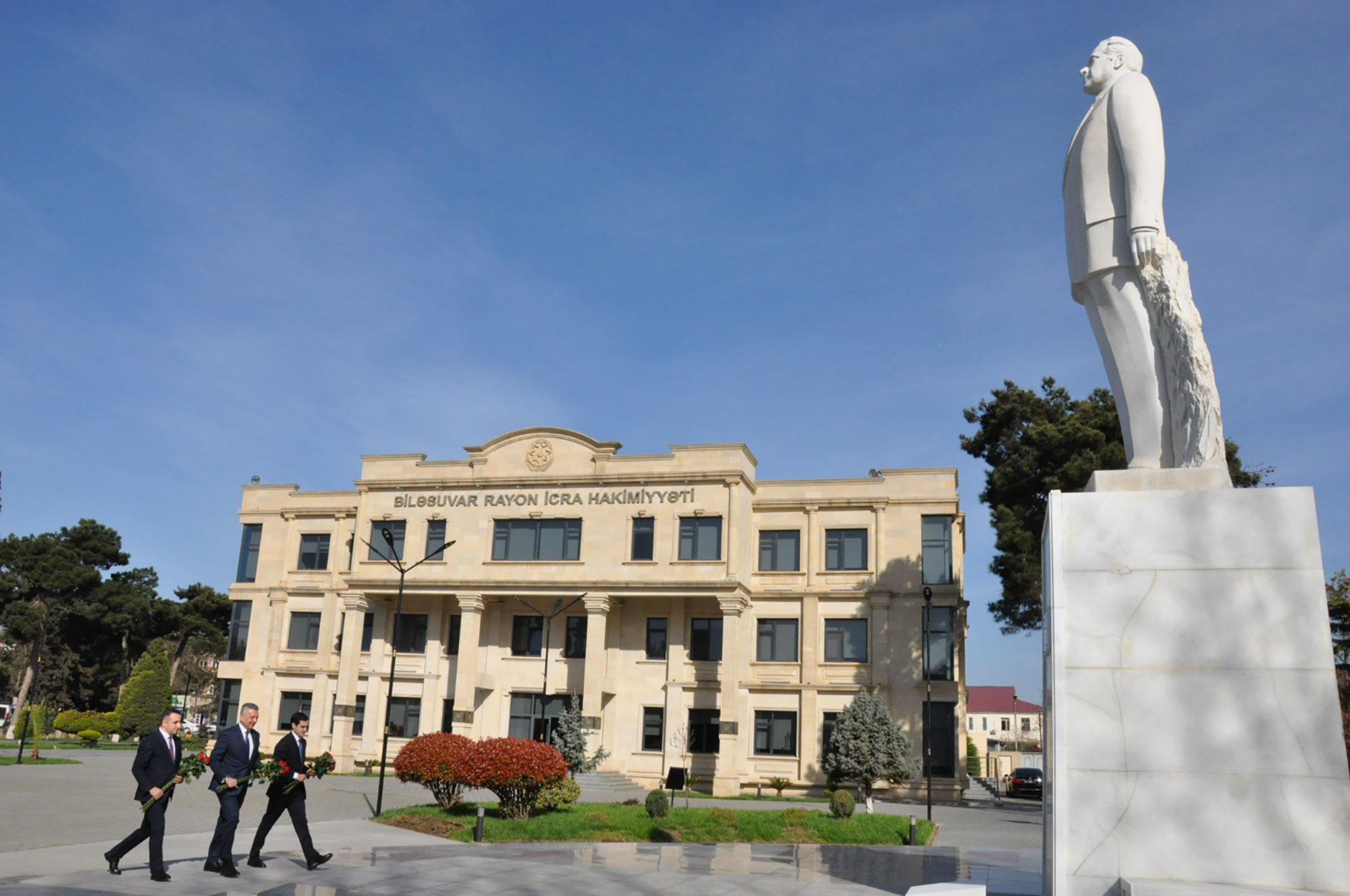 Nazir müavini Həsən Həsənli Biləsuvarda vətəndaşları qəbul edib