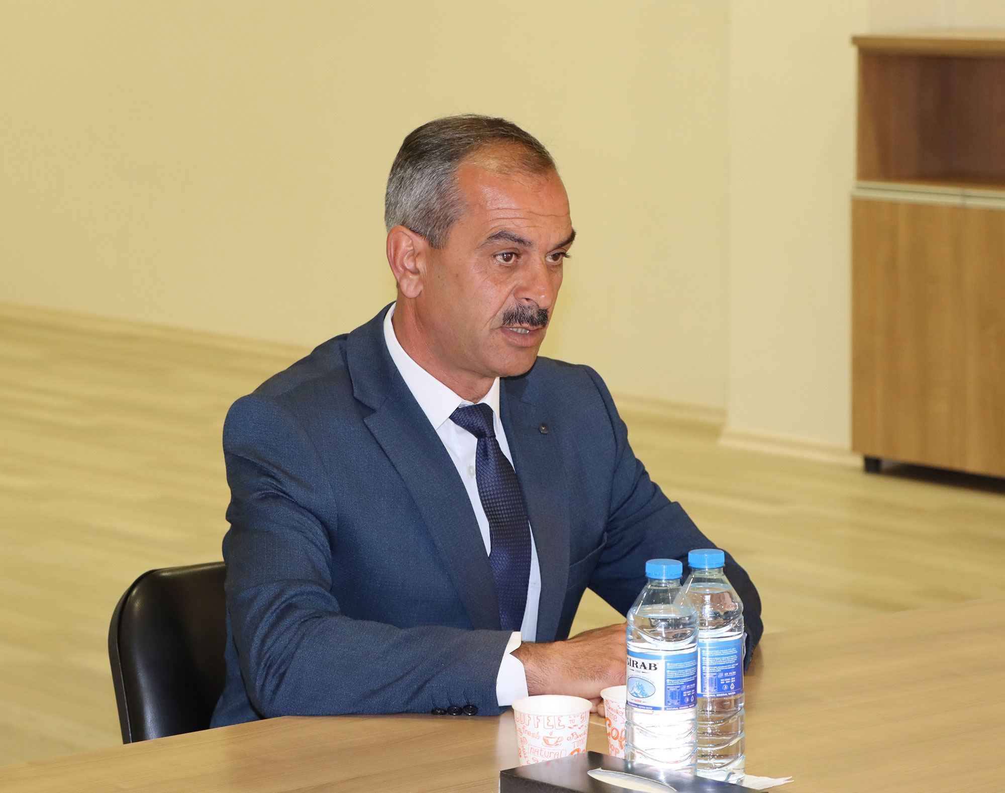 Nazir müavini Həsən Həsənli Biləsuvarda vətəndaşları qəbul edib