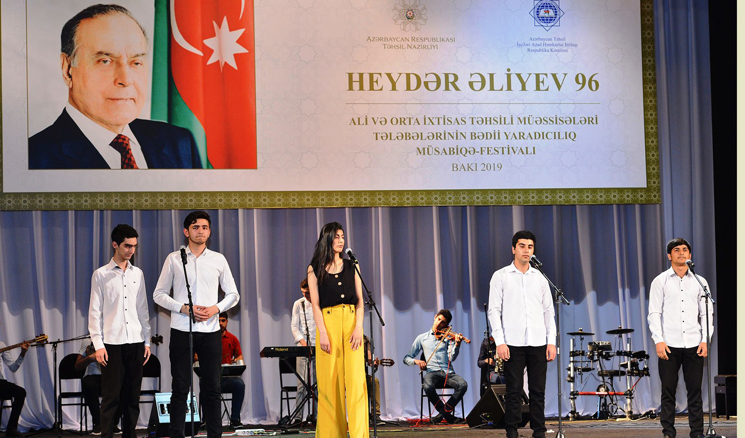 Bədii yaradıcılıq festivalının yekun konserti