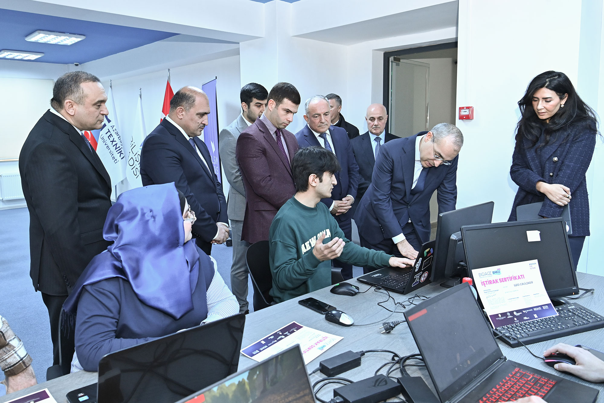 Universitet – biznes əməkdaşlığı istiqamətində layihələr həyata keçirilir