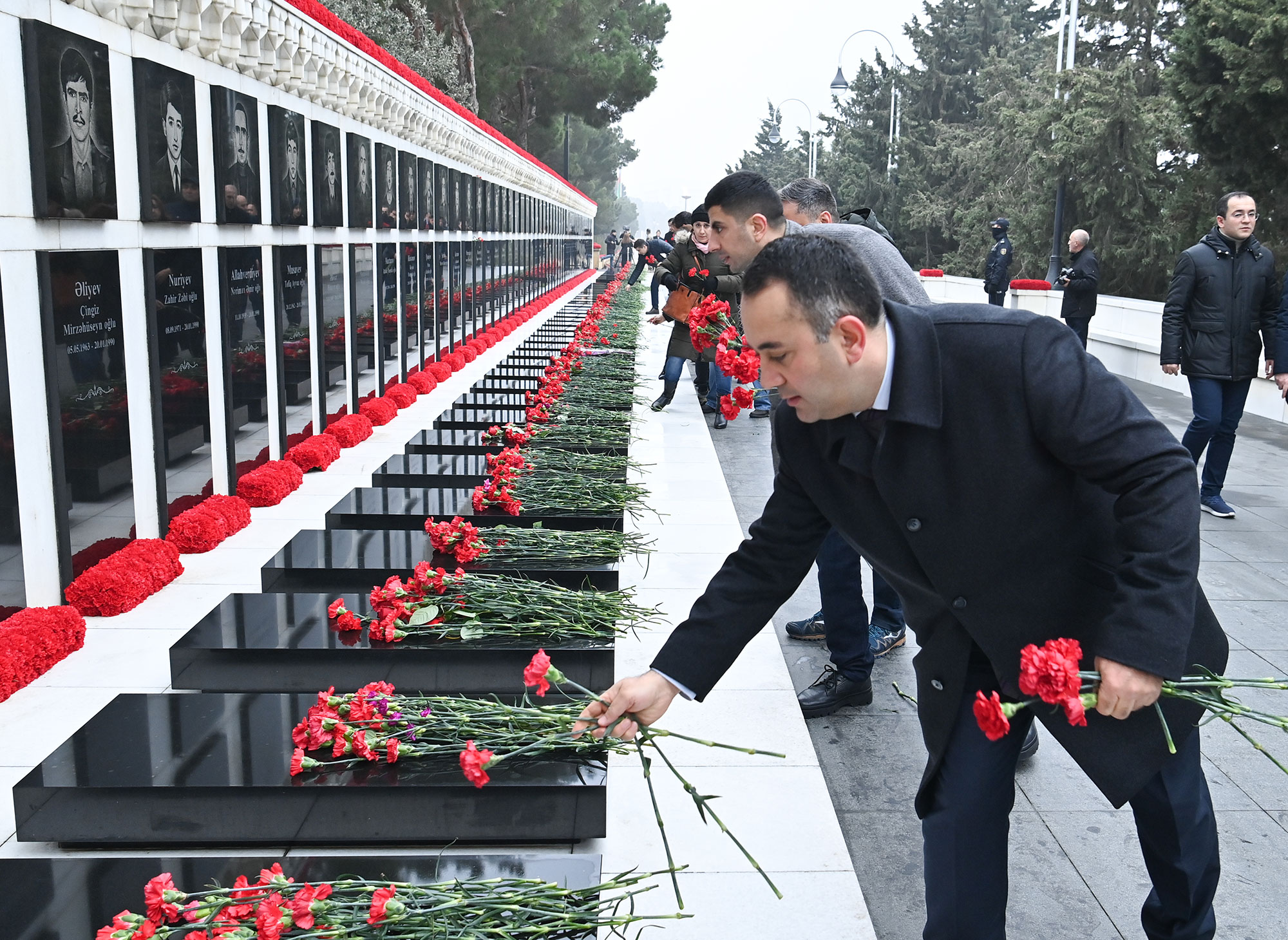 Şəhidlər xiyabanı ziyarət edilib