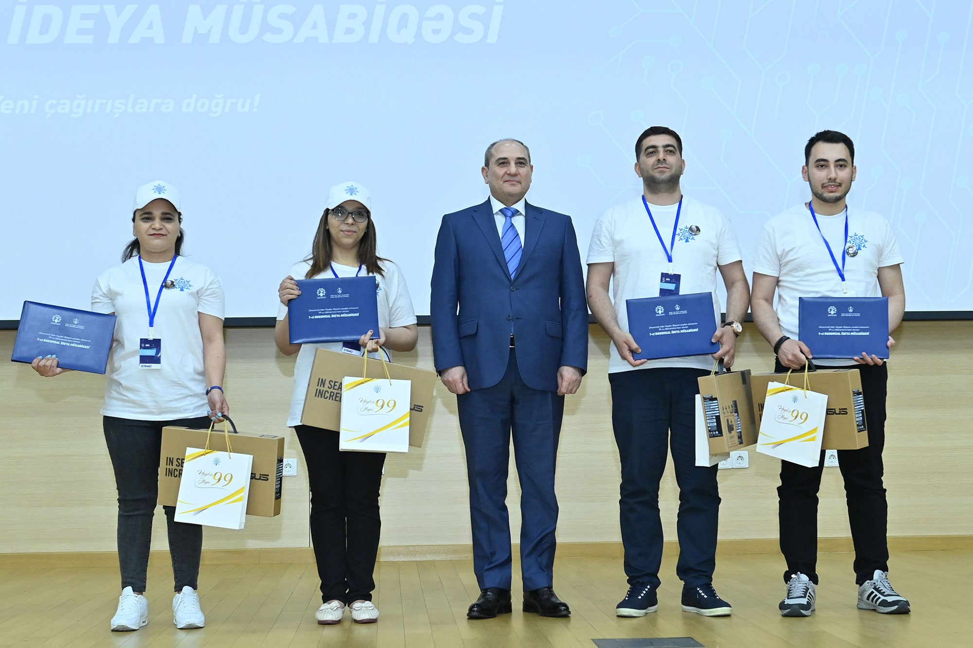 I Rəqəmsal İdeya müsabiqəsinin qalibləri mükafatlandırılıb