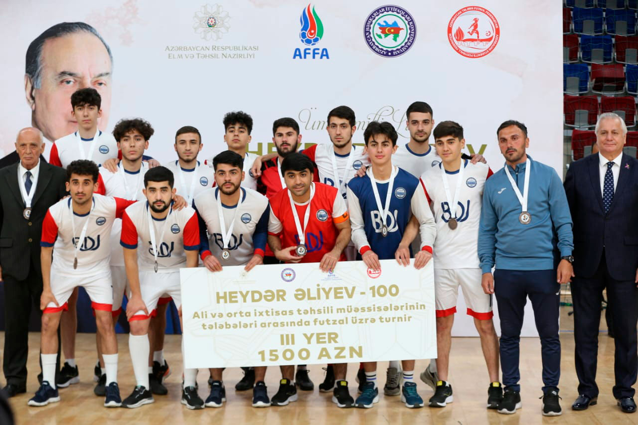 Futzal yarışlarının bağlanış mərasimi