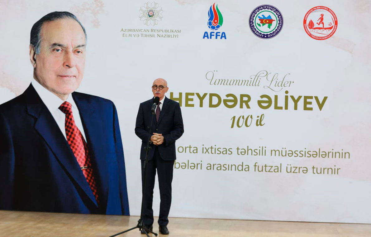 Futzal yarışlarının bağlanış mərasimi