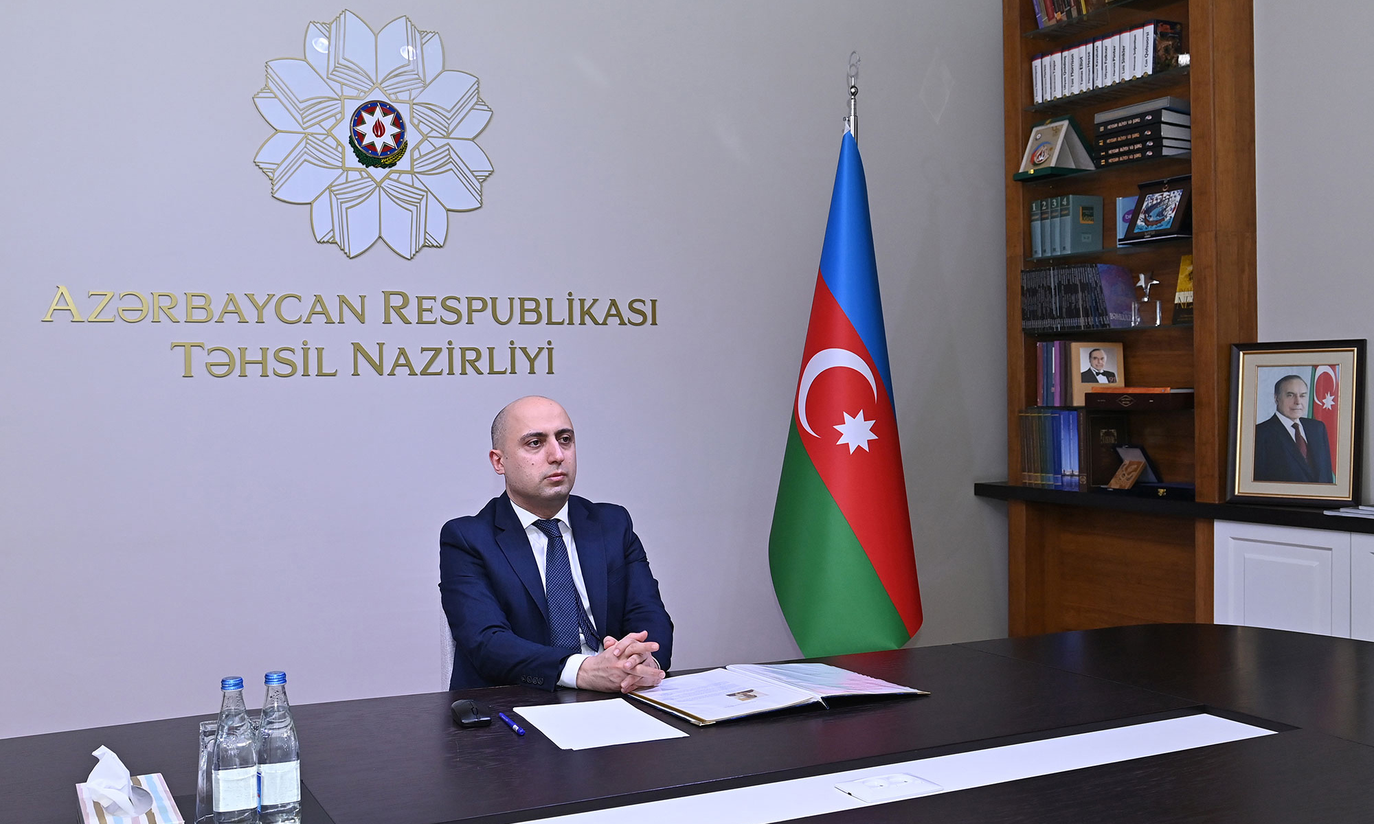 Təhsil naziri Dünya Bankının Azərbaycandakı nümayəndəliyinin rəhbəri ilə görüşüb