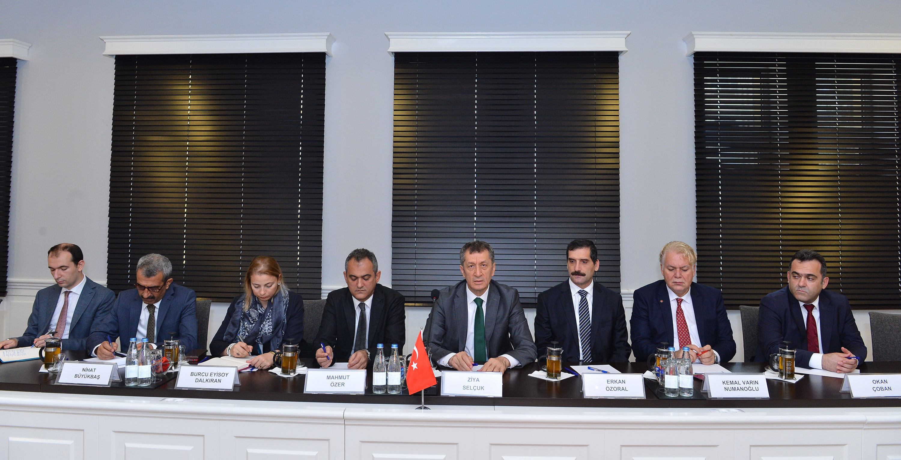 Təhsil naziri Ceyhun Bayramov Türkiyənin Milli Təhsil nazirinin rəhbərlik etdiyi nümayəndə heyəti ilə görüşüb