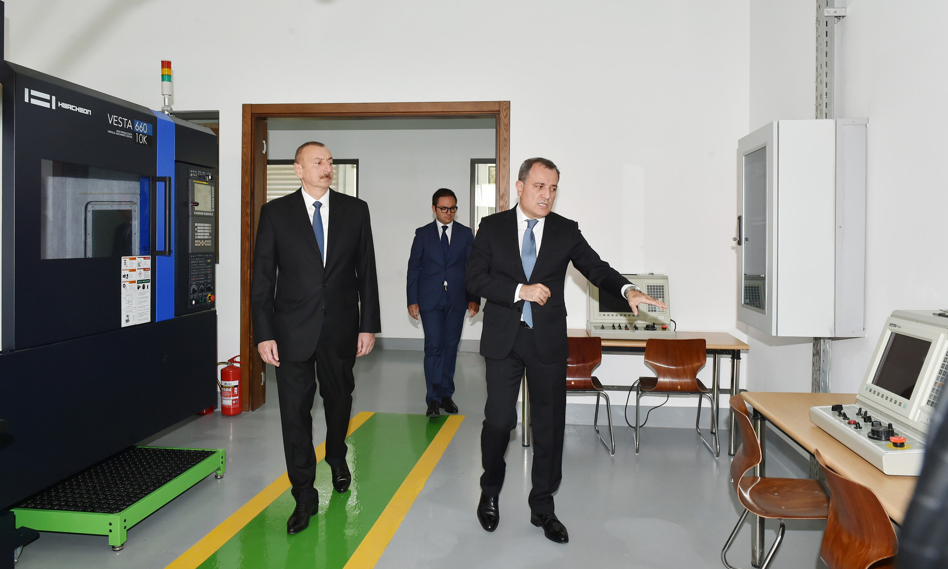 Prezident İlham Əliyev Sənaye və İnnovasiyalar üzrə Bakı Dövlət Peşə Təhsil Mərkəzinin açılışında iştirak edib
