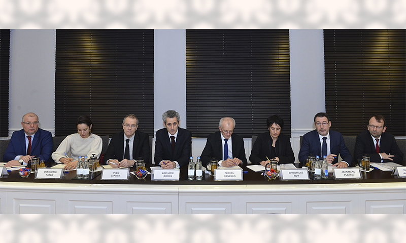 Təhsil naziri Strasburq Universitetinin prezidenti ilə görüşüb