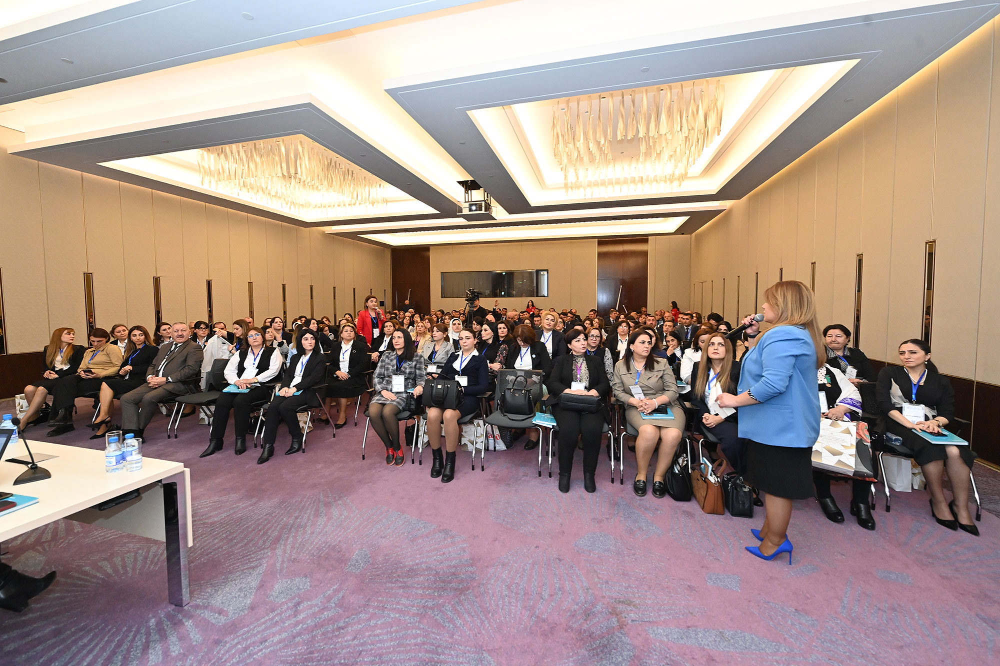 Azərbaycan müəllimlərinin XVI qurultayının ikinci gününün panel sessiyaları