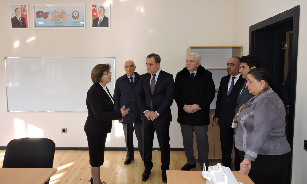 Təhsil naziri Şəkidə məktəb açılışında