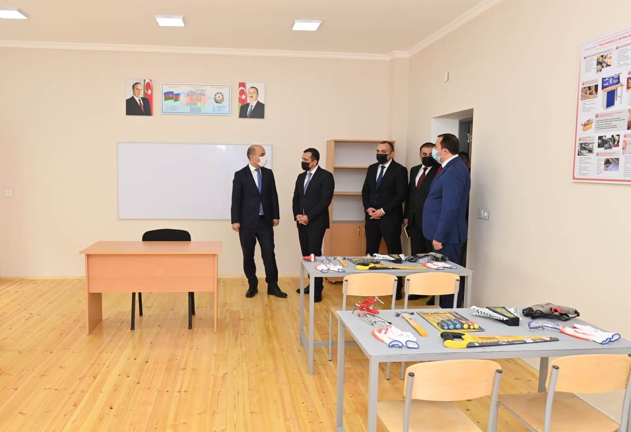 Şəmkir rayon Zəyəm Cırdaxan kənd 2 nömrəli tam orta məktəbin açılışı olub