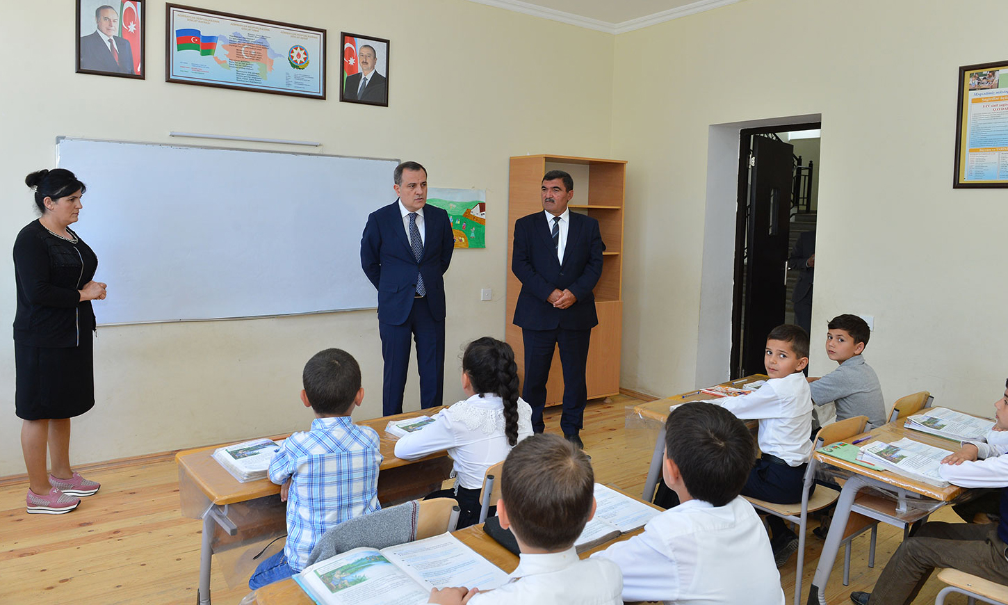 Təhsil naziri Ağstafa şəhərində vətəndaşları qəbul edib