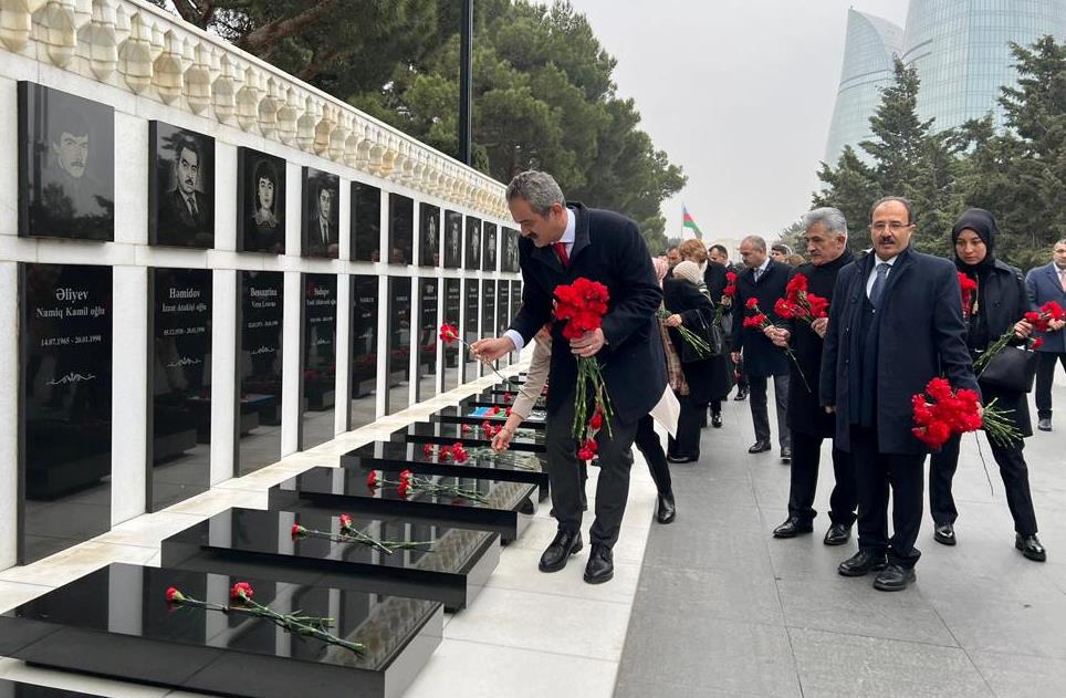 Türkiyənin milli təhsil naziri ölkəmizdə səfərdədir