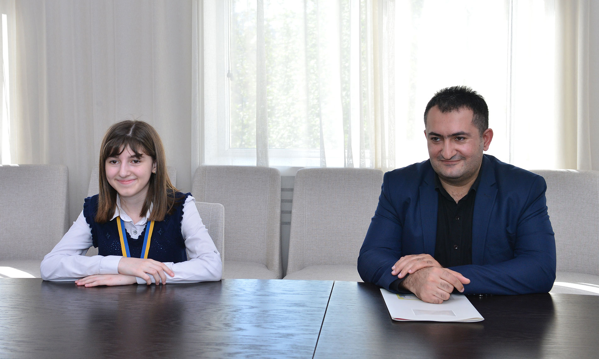 Təhsil naziri ən gənc olimpiada qalibi ilə görüşüb