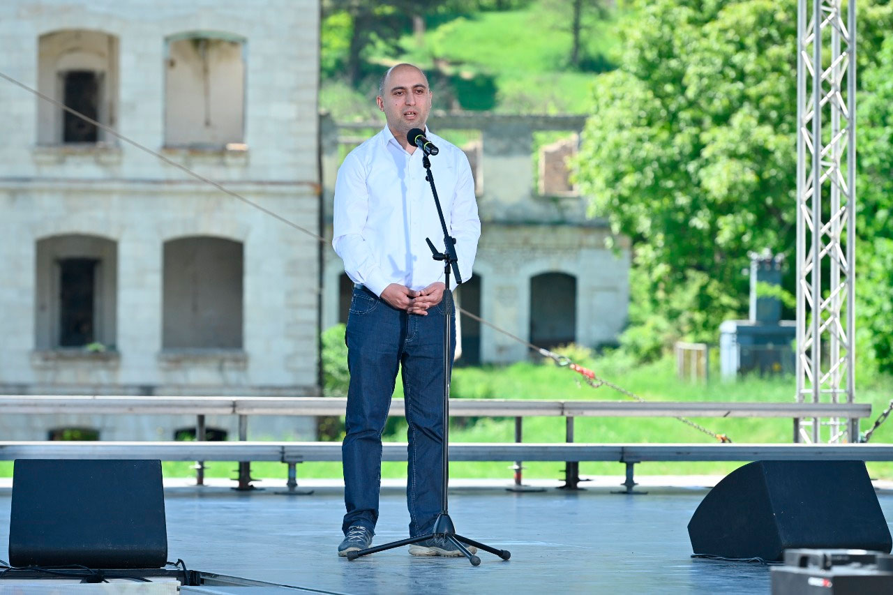 Şuşada “Könlüm keçir Qarabağdan” festival-müsabiqəsinin yekun konserti