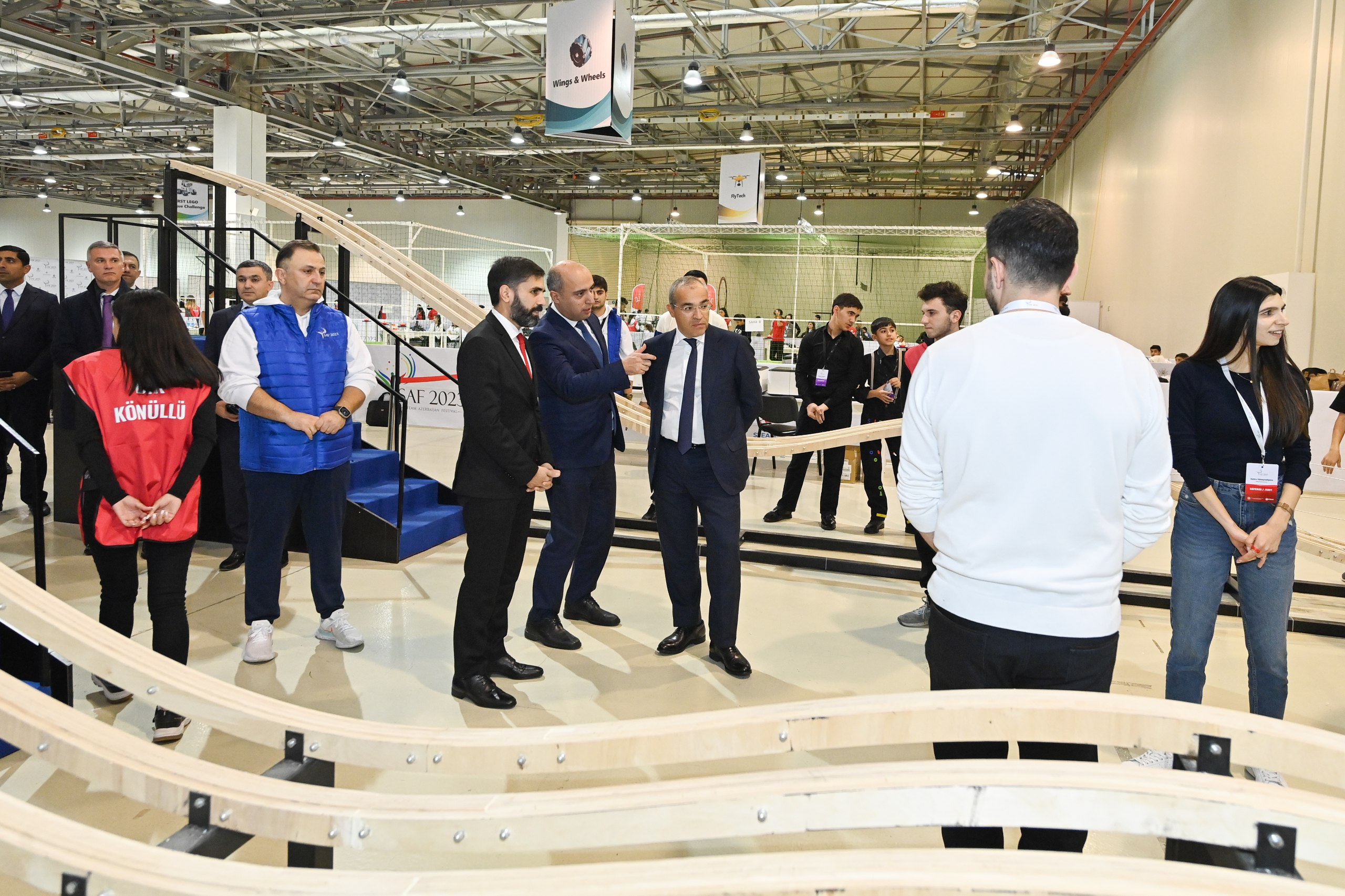 SAF 2023-ün üçüncü günündə dövlət rəsmiləri və millət vəkilləri yarışları izləyiblər