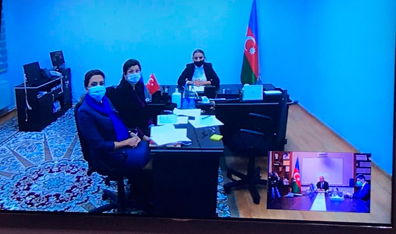 Təhsil naziri Abşeron rayon və Sumqayıt şəhər sakinlərini videobağlantı vasitəsilə qəbul edib