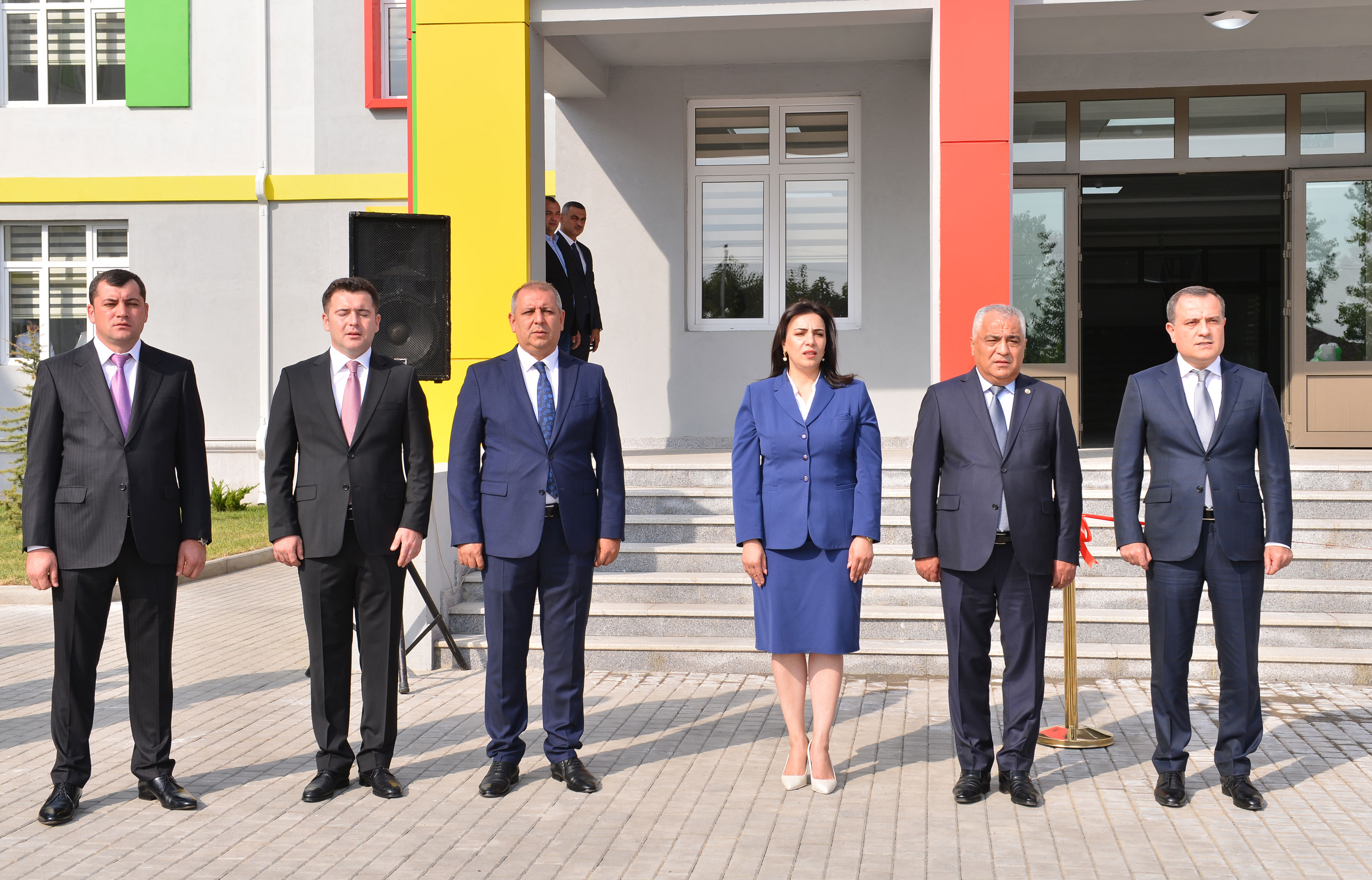Təhsil naziri Qubanın Alekseyevka kəndində ilk dərs günündə iştirak edib