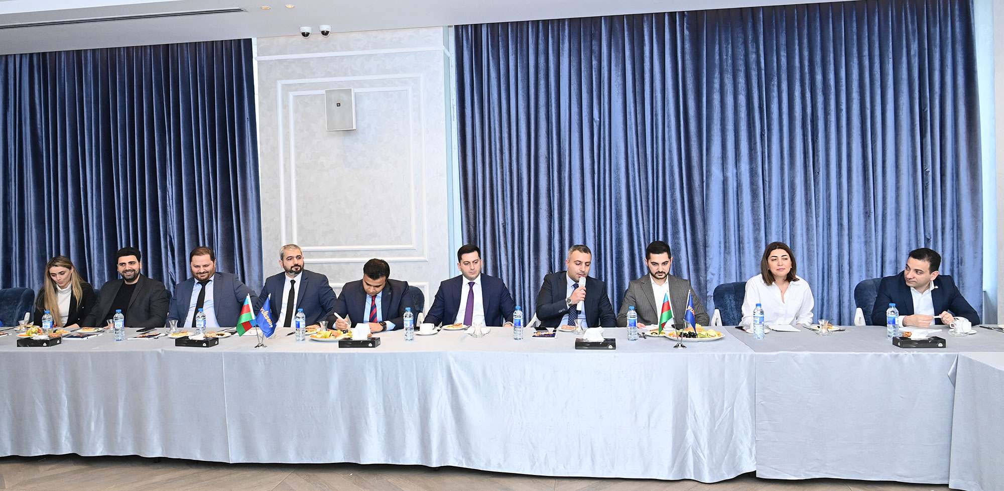 Elm və təhsil naziri ikinci “Yüksəliş” müsabiqəsinin qalibləri ilə görüşüb