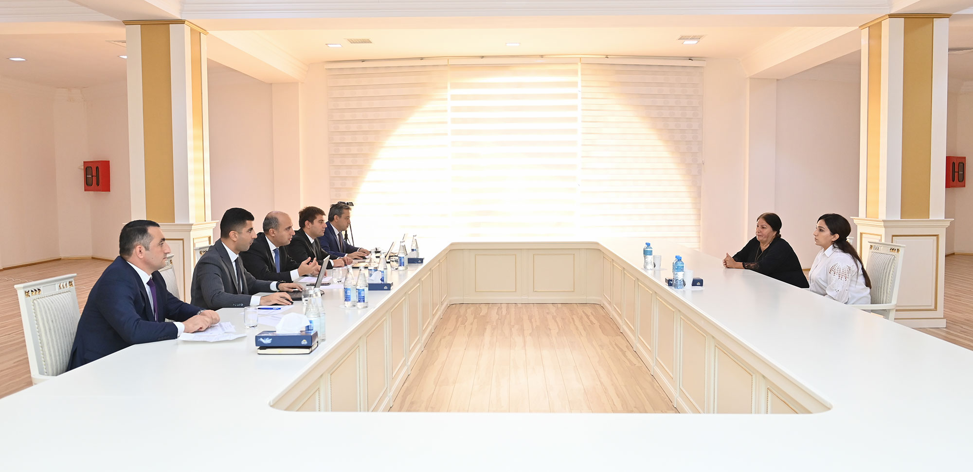 Nazir Salyanda vətəndaşları qəbul edib