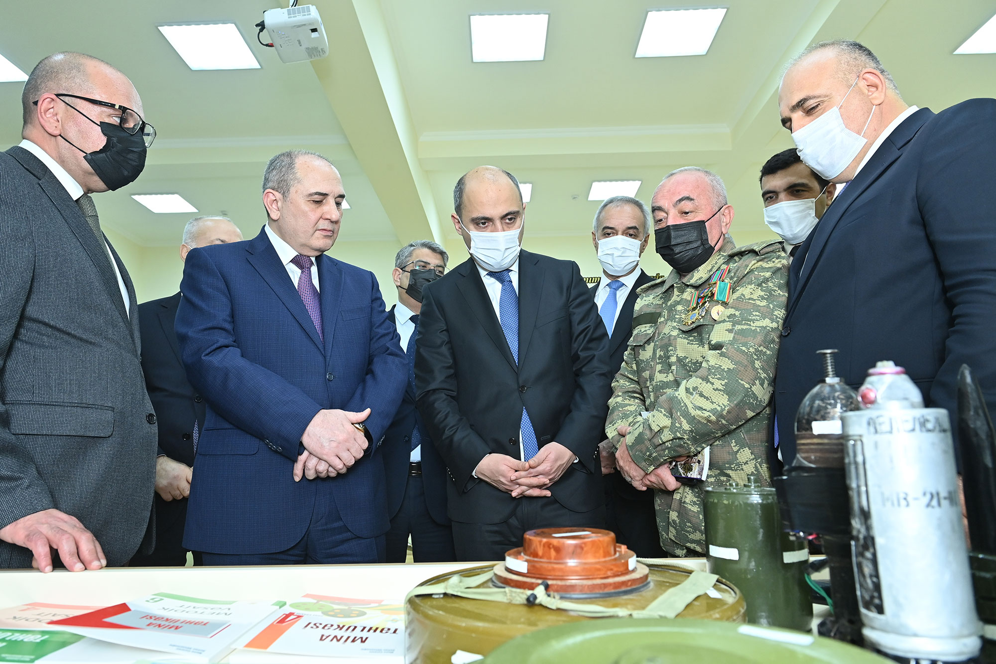 Şagirdlər üçün partlayıcı sursatların təhlükəsinə dair maarifləndirmə tədbiri keçirilib
