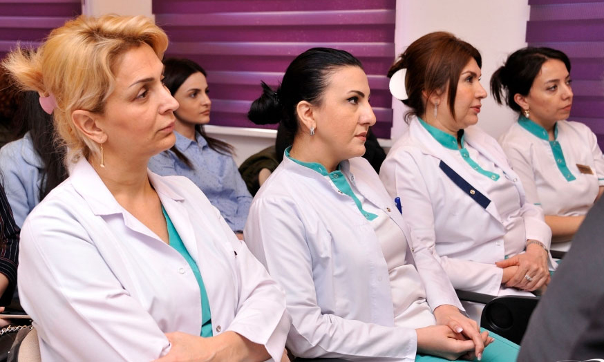 “Müalicə alan uşaqların distant təhsili” layihəsinə yeni tibb müəssisəsi qoşulub
