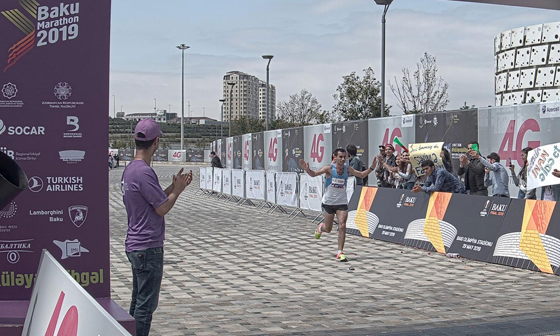 Təhsil işçiləri Bakı Marafonunun ilk onluğunda