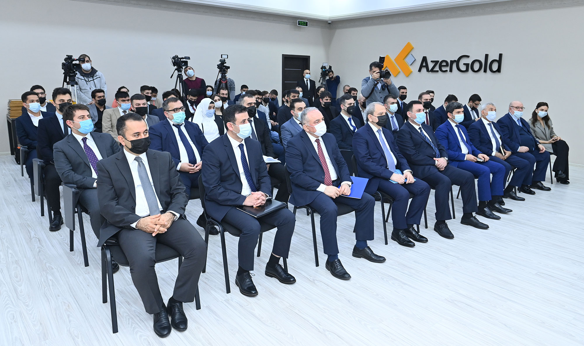 Peşə və ali təhsil müəssisələri üçün elan edilmiş təqaüd proqramlarının qalibləri mükafatlandırılıb