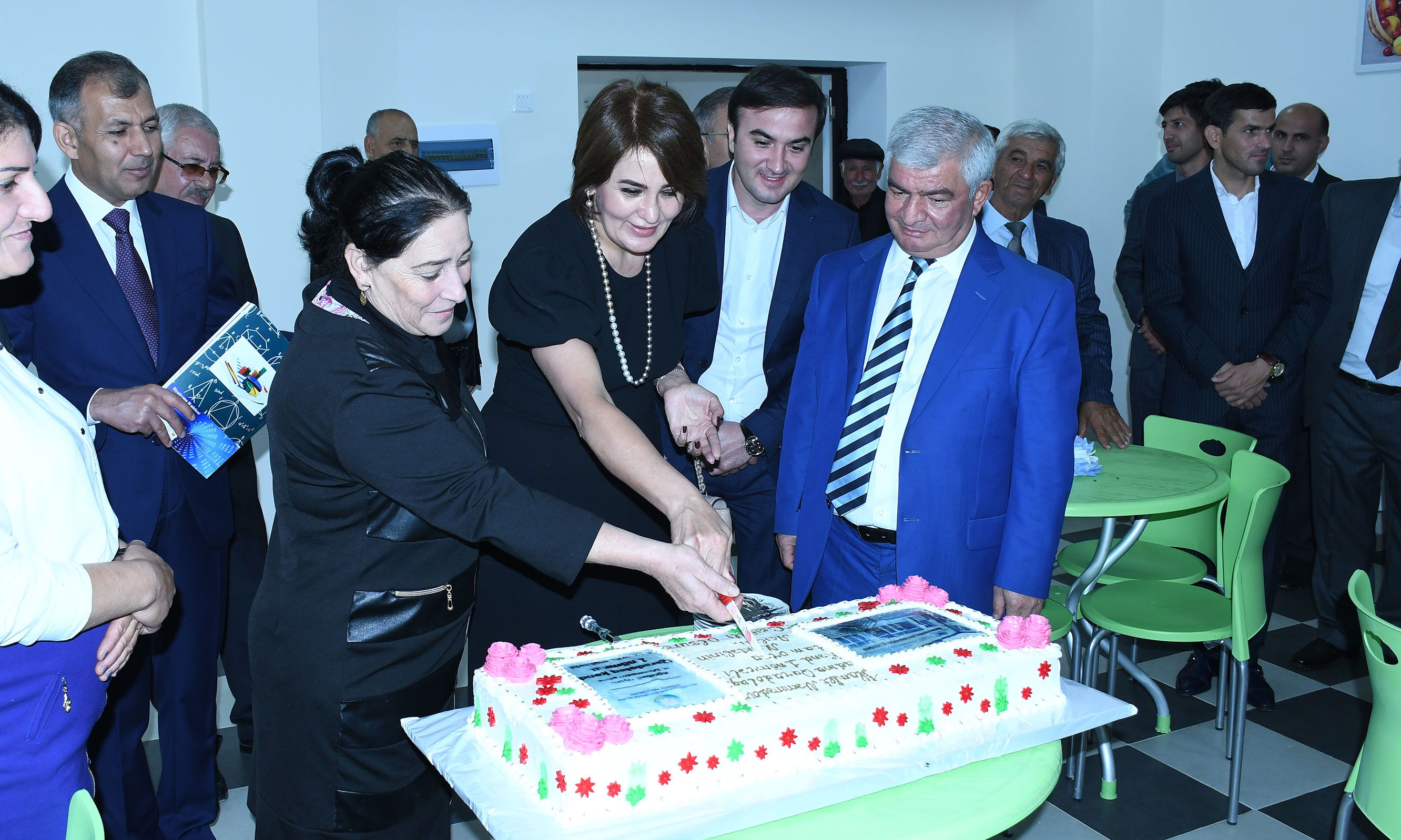 Ağcabədidə yeni məktəb binaları istifadəyə verilib